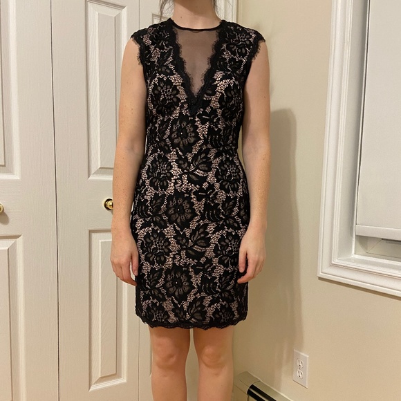 Betsy & Adam Black  Lace Illusion Dress size 8 - Picture 1 of 14